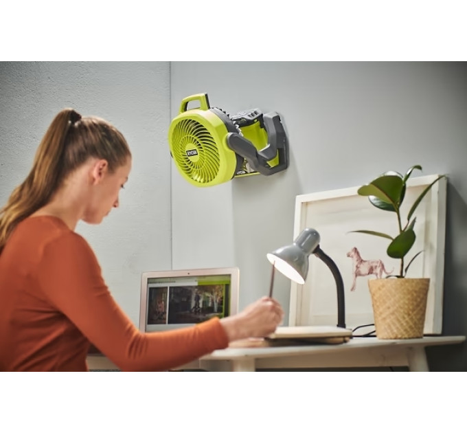 Вентилятор акумуляторний Ryobi ONE+ RF18-0 Whisper 18В 850м куб/год регулювання положення 3 швидкості 1.7кг без АКБ та ЗП